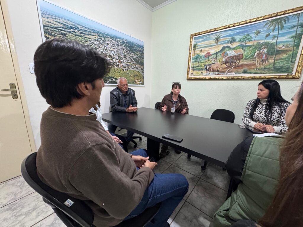 Equipe da Sanesul e Prefeitura de Caracol realizam reunião técnica de ajustes Equipe da Sanesul e Prefeitura de Caracol realizam reunião técnica de ajustes