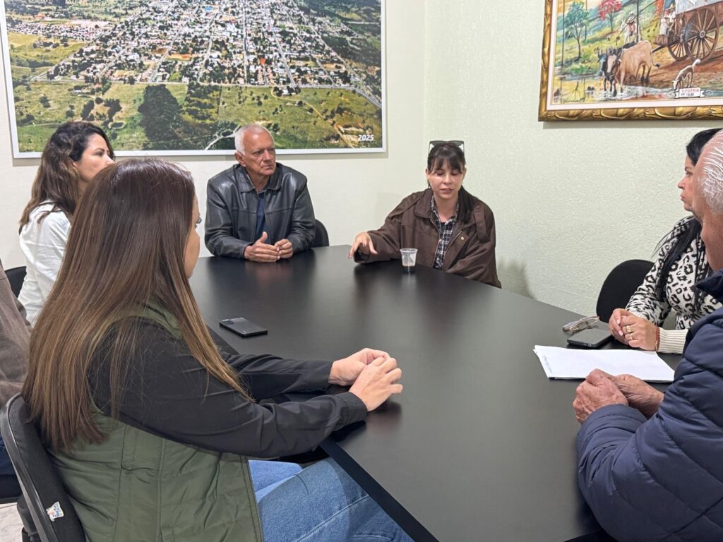 Equipe da Sanesul e Prefeitura de Caracol realizam reunião técnica de ajustes Equipe da Sanesul e Prefeitura de Caracol realizam reunião técnica de ajustes