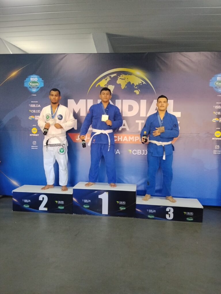 Caracol tem dois medalhistas mundiais de Jiu-Jitsu