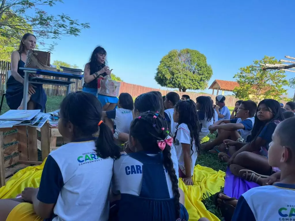 Escritora Sul-Mato-Grossense Sandra Andrade participa de Contação de Histórias com alunos da rede municipal de Caracol