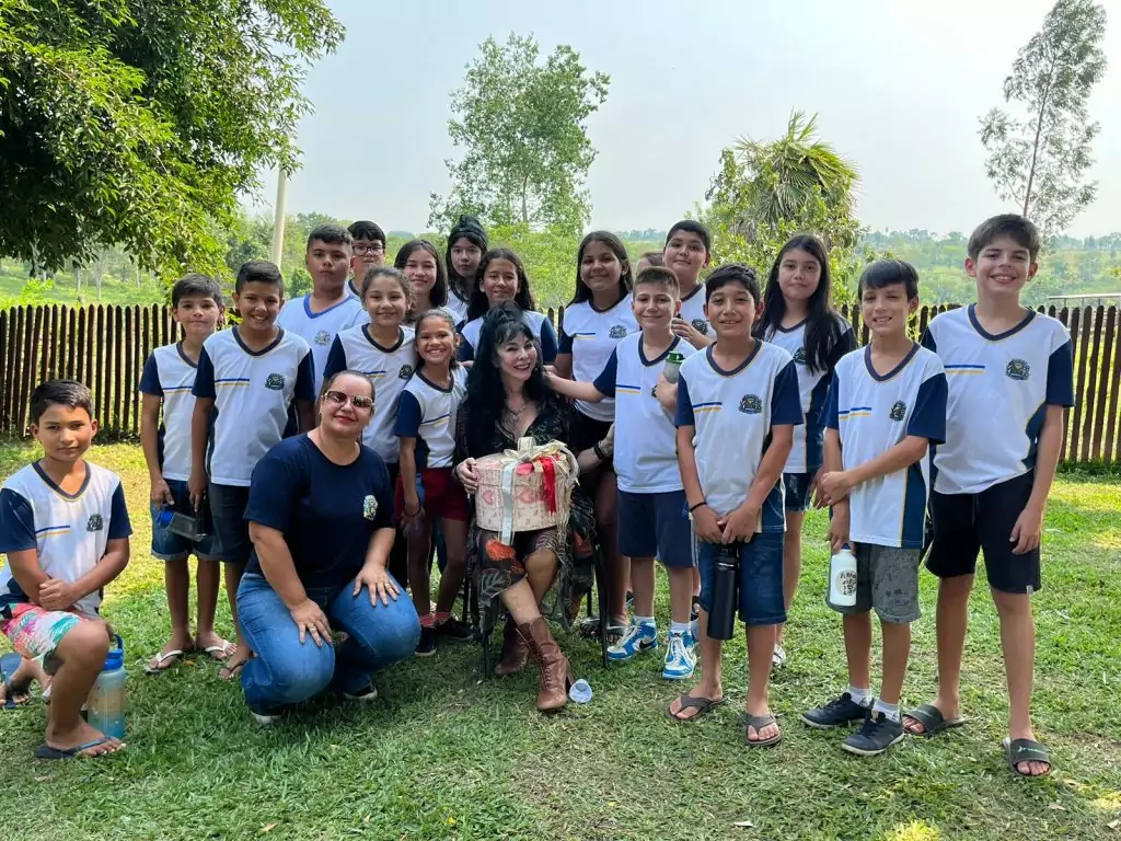 Escritora Sul-Mato-Grossense Sandra Andrade participa de Contação de Histórias com alunos da rede municipal de Caracol
