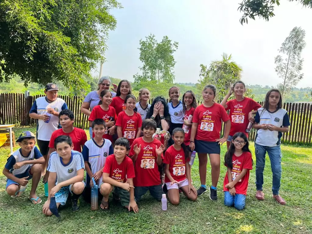 Escritora Sul-Mato-Grossense Sandra Andrade participa de Contação de Histórias com alunos da rede municipal de Caracol