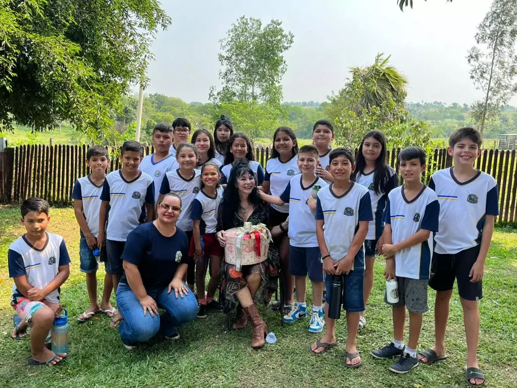 Escritora Sul-Mato-Grossense Sandra Andrade participa de Contação de Histórias com alunos da rede municipal de Caracol