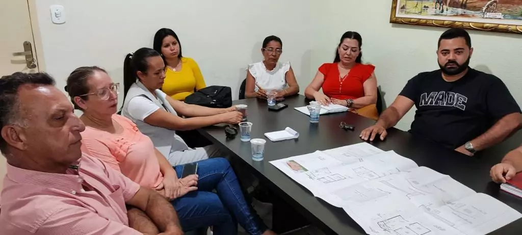 Prefeitura de Caracol apresenta projeto para construção de unidades habitacionais no município