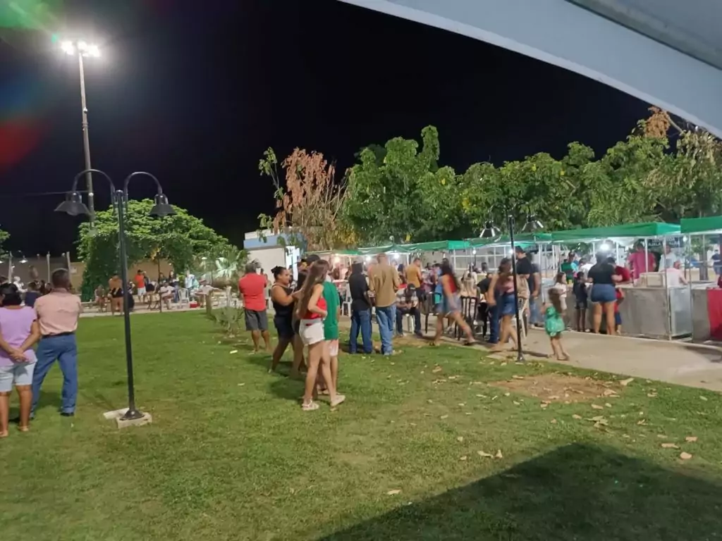Com sucesso de público, show do grupo Samba Trio marca festividades dos 59 anos de Caracol