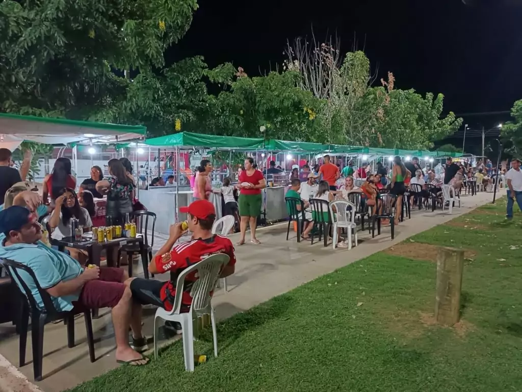 Com sucesso de público, show do grupo Samba Trio marca festividades dos 59 anos de Caracol