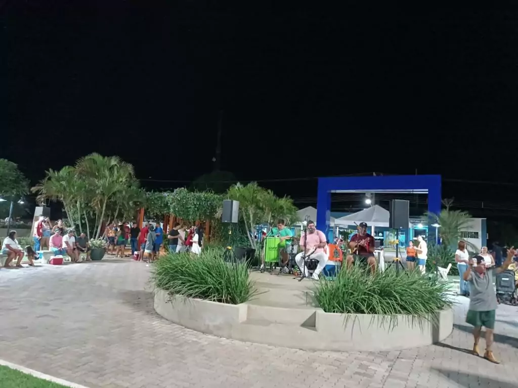 Com sucesso de público, show do grupo Samba Trio marca festividades dos 59 anos de Caracol