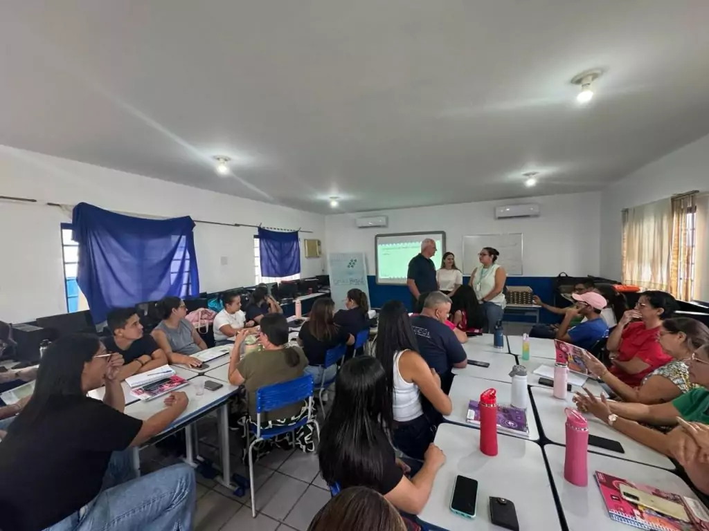 Prefeitura de Caracol investe meio milhão de reais na educação com novo sistema apostilado Prefeitura de Caracol investe meio milhão de reais na educação com novo sistema apostilado