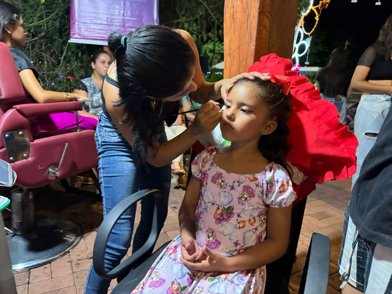 Sucesso de pblico e aes marcaram Especial Dia da Mulher em Caracol