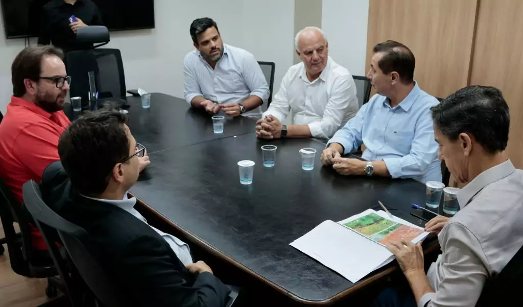 Após fortes chuvas, prefeitos de Caracol e Jardim buscam apoio da AGESUL para recuperação de estradas Após fortes chuvas, prefeitos de Caracol e Jardim buscam apoio da AGESUL para recuperação de estradas