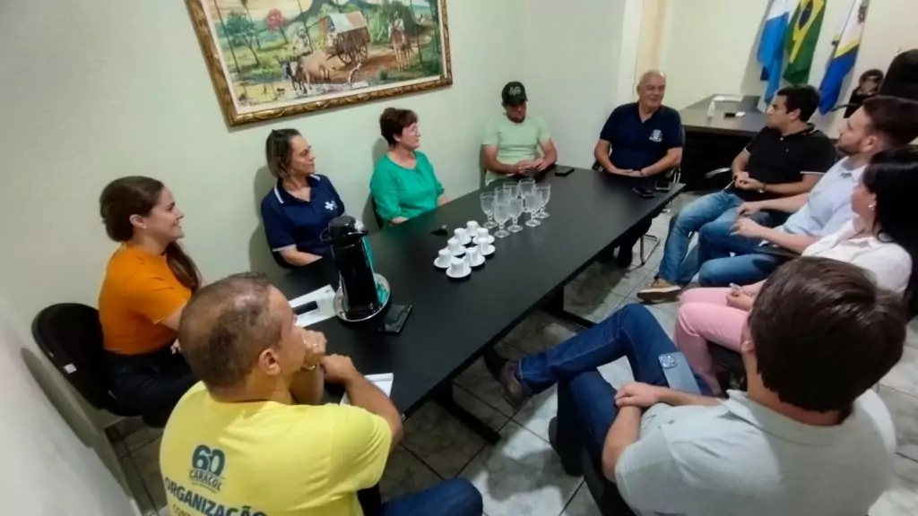 Deputado Beto Pereira visita Caracol e acompanha reforma do Ginásio fruto de sua emenda parlamentar Deputado Beto Pereira visita Caracol e acompanha reforma do Ginásio fruto de sua emenda parlamentar
