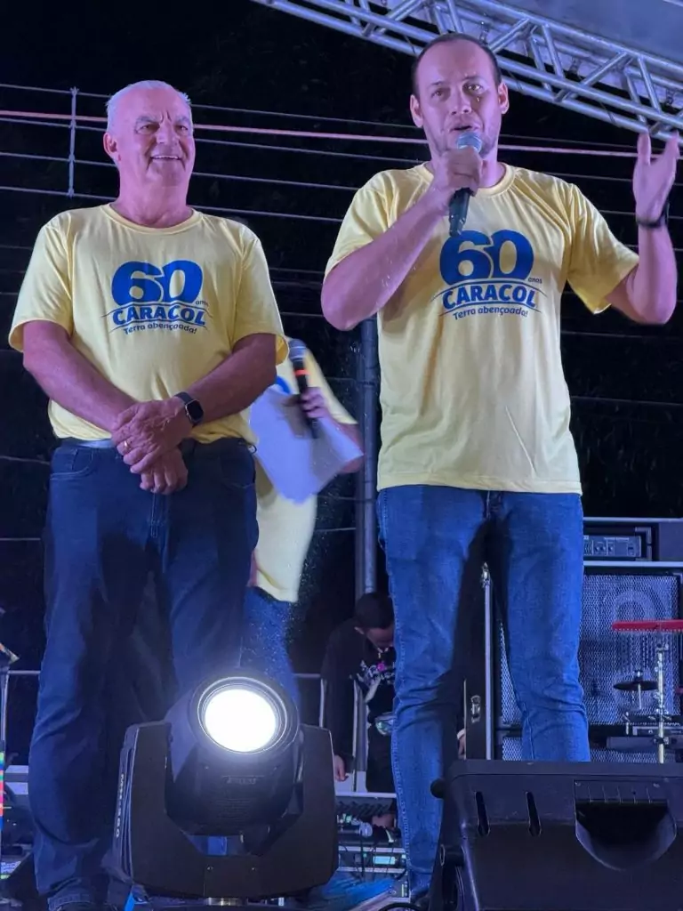 Prefeito Neco Pagliosa comemora sucesso da programao dos 60 anos de Caracol