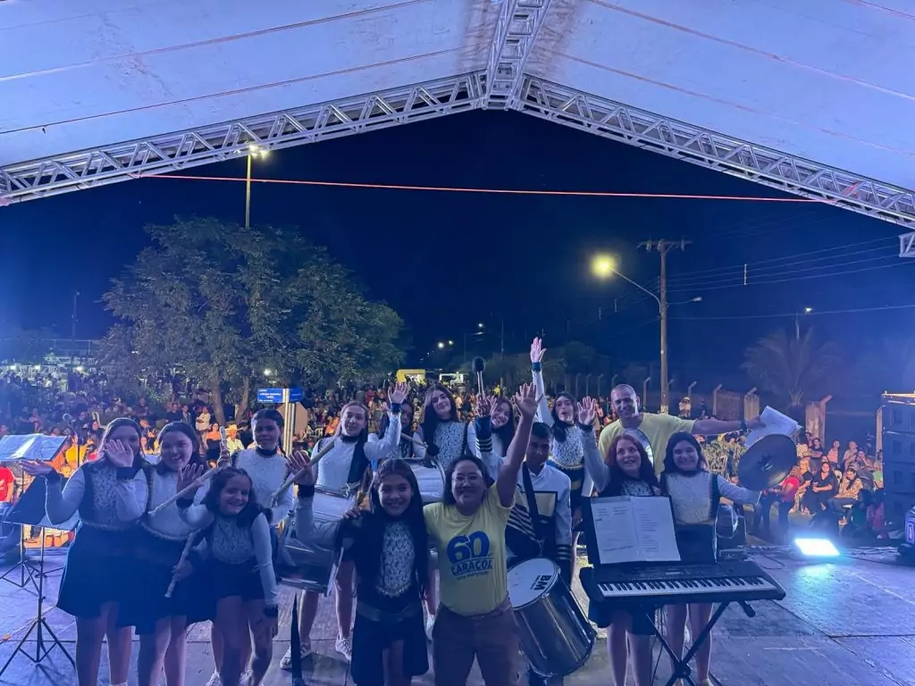 Prefeito Neco Pagliosa comemora sucesso da programao dos 60 anos de Caracol