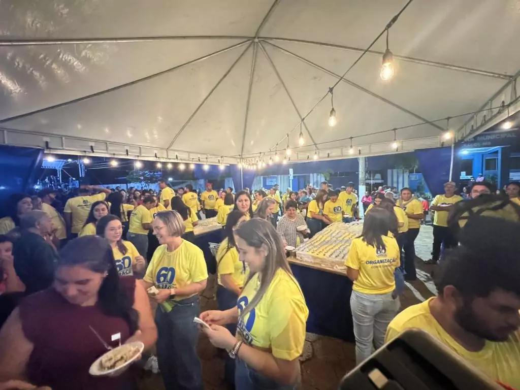 Prefeito Neco Pagliosa comemora sucesso da programao dos 60 anos de Caracol