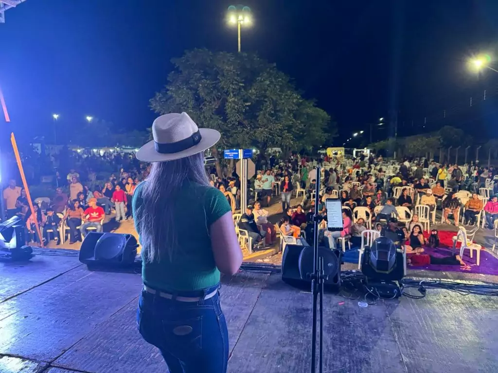 Prefeito Neco Pagliosa comemora sucesso da programao dos 60 anos de Caracol