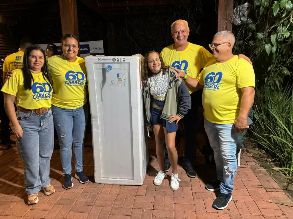 Prefeito Neco Pagliosa comemora sucesso da programao dos 60 anos de Caracol