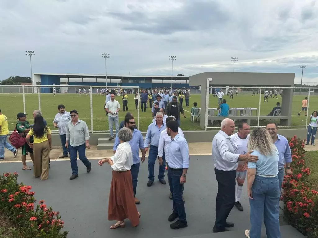 Prefeito Neco Pagliosa comemora sucesso da programao dos 60 anos de Caracol