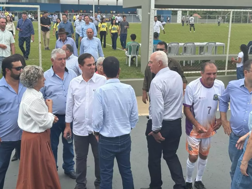 Prefeito Neco Pagliosa comemora sucesso da programao dos 60 anos de Caracol
