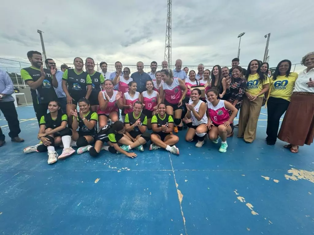 Prefeito Neco Pagliosa comemora sucesso da programao dos 60 anos de Caracol