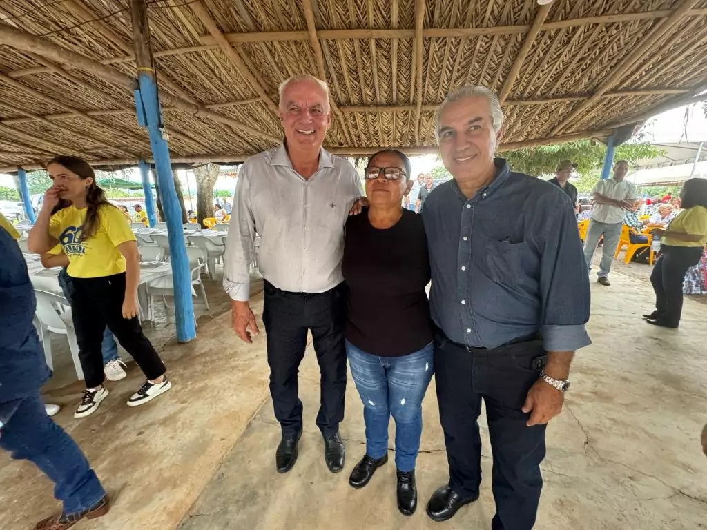 Prefeito Neco Pagliosa comemora sucesso da programao dos 60 anos de Caracol