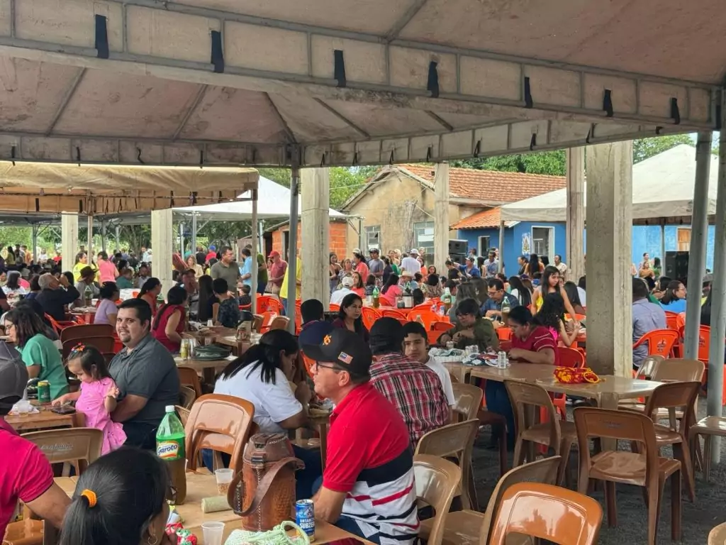 Prefeito Neco Pagliosa comemora sucesso da programao dos 60 anos de Caracol