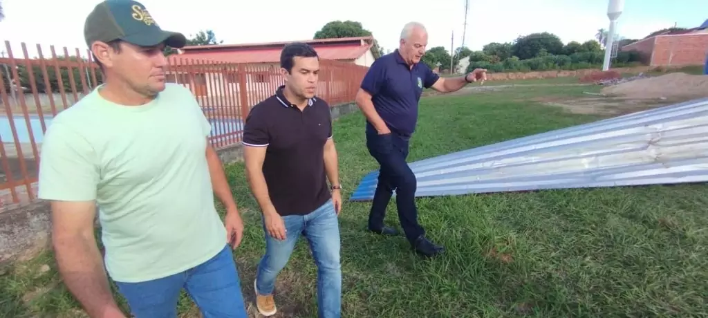 Deputado Beto Pereira visita Caracol e acompanha reforma do Ginásio fruto de sua emenda parlamentar Deputado Beto Pereira visita Caracol e acompanha reforma do Ginásio fruto de sua emenda parlamentar