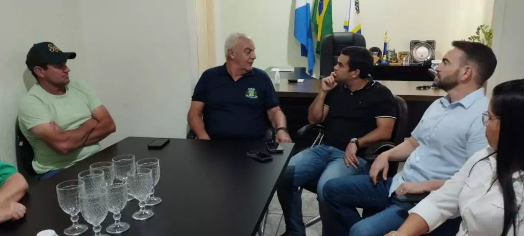 Deputado Beto Pereira visita Caracol e acompanha reforma do Ginásio fruto de sua emenda parlamentar Deputado Beto Pereira visita Caracol e acompanha reforma do Ginásio fruto de sua emenda parlamentar