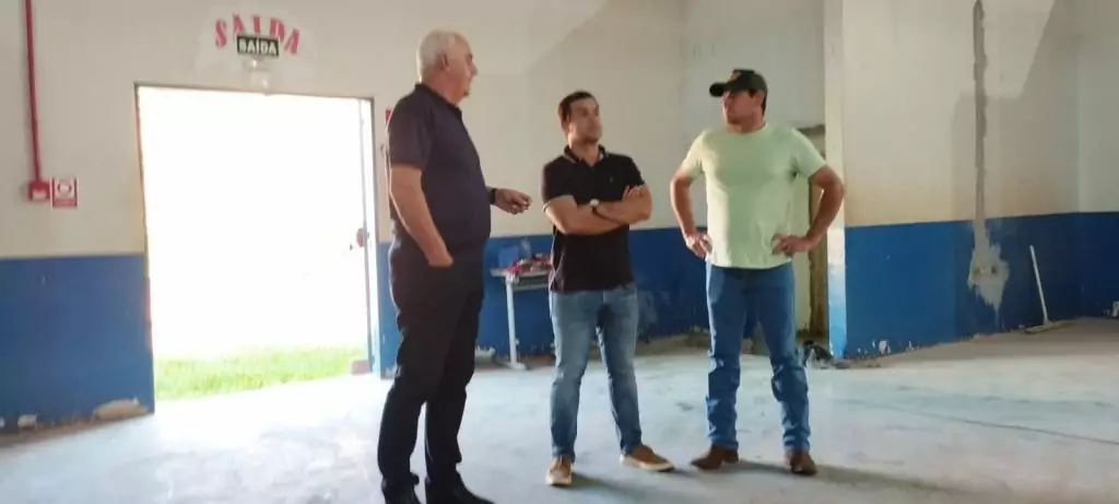 Deputado Beto Pereira visita Caracol e acompanha reforma do Ginásio fruto de sua emenda parlamentar Deputado Beto Pereira visita Caracol e acompanha reforma do Ginásio fruto de sua emenda parlamentar