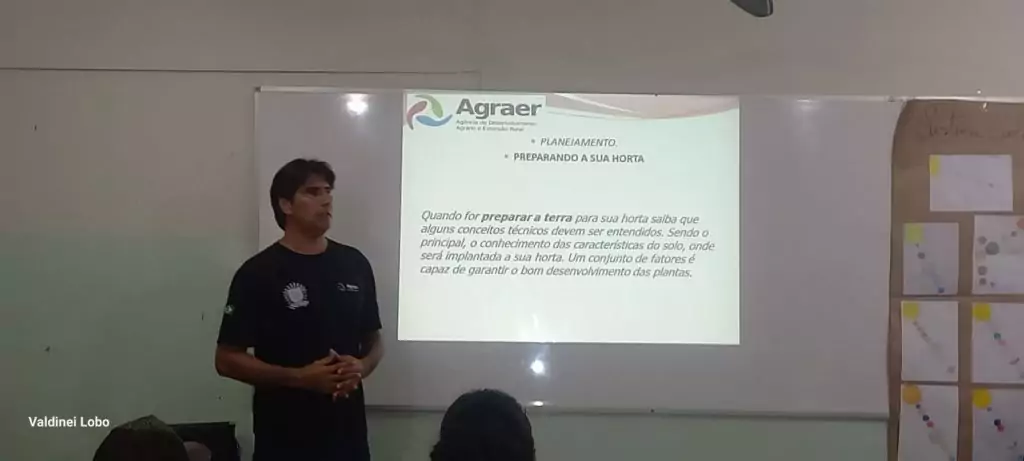 Projeto “Horta Escolar: Frutos para o Amanhã” transforma ensino e fortalece laços na Escola Rural Inácio Silvestre Monteiro Projeto “Horta Escolar: Frutos para o Amanhã” transforma ensino e fortalece laços na Escola Rural Inácio Silvestre Monteiro