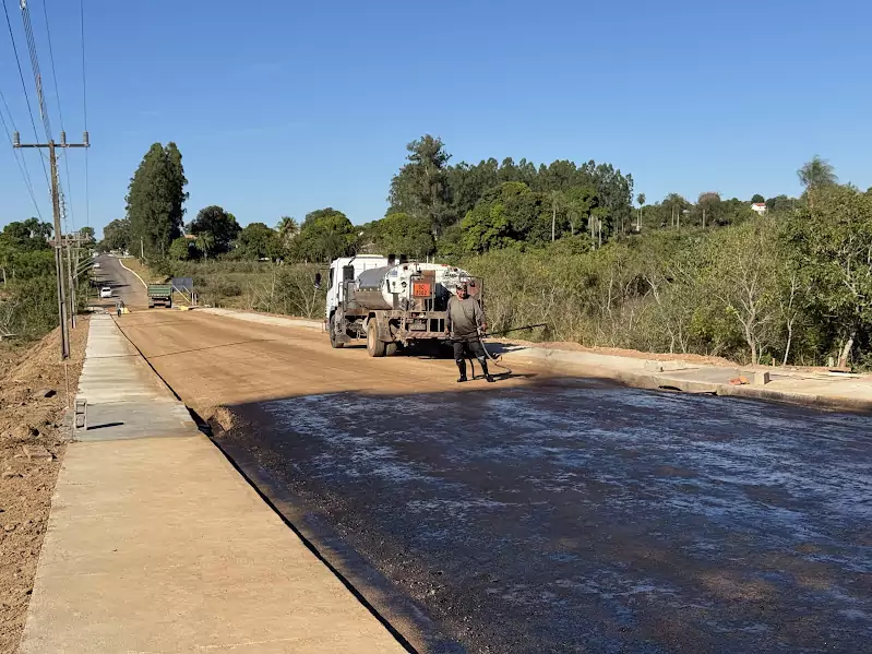 Caracol realiza seu primeiro asfalto rural e inicia um novo ciclo de desenvolvimento