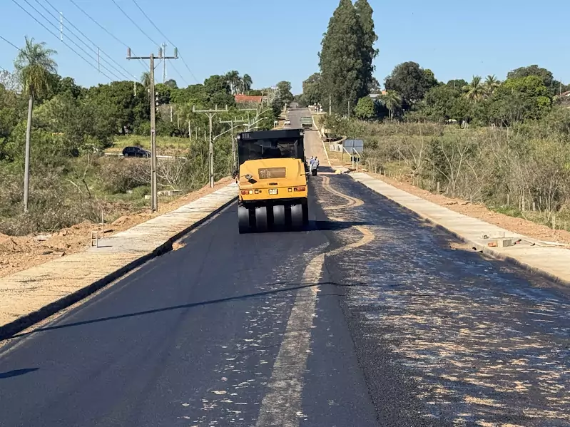 Caracol realiza seu primeiro asfalto rural e inicia um novo ciclo de desenvolvimento