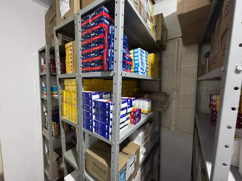 Farmácia Pública de Caracol amplia atendimento e passa a entregar medicamentos também no período noturno Farmácia Pública de Caracol amplia atendimento e passa a entregar medicamentos também no período noturno