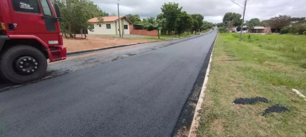 Prefeitura e Governo do Estado iniciam recapeamento em ruas de Caracol