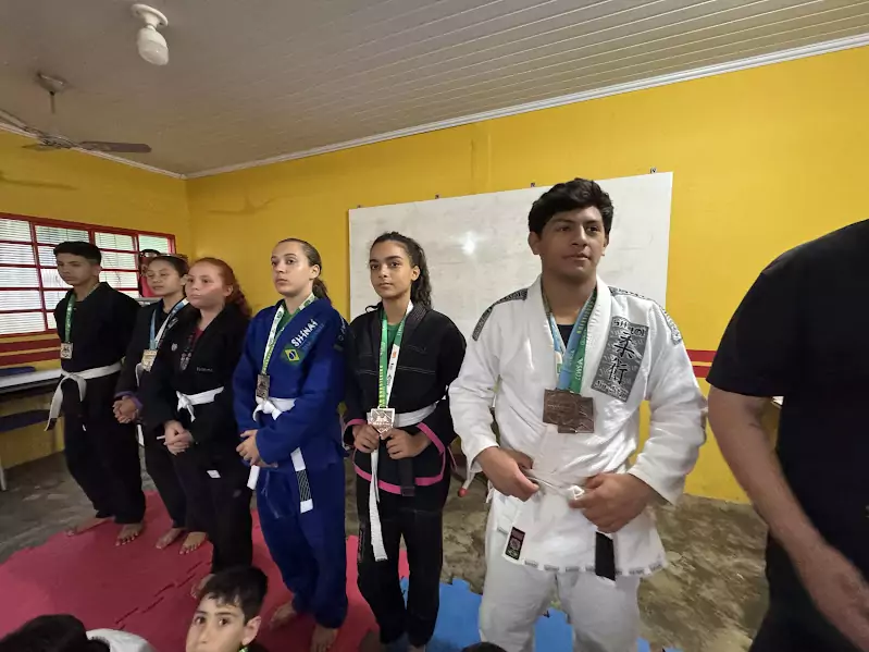 Projeto “ESPORTE +" Escola de Jiu-Jitsu conquista 11 medalhas no Campeonato Brasileiro Centro-Oeste Projeto “ESPORTE +" Escola de Jiu-Jitsu conquista 11 medalhas no Campeonato Brasileiro Centro-Oeste