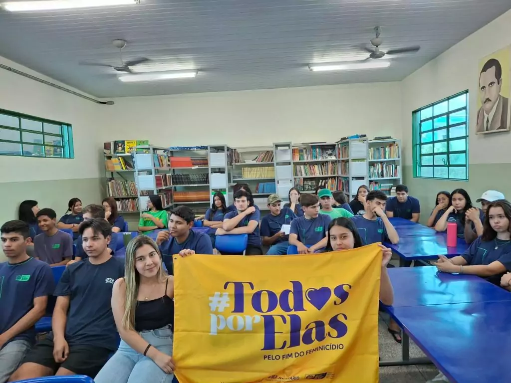 Campanha Agosto Lilás mobiliza crianças e adolescentes em Caracol Campanha Agosto Lilás mobiliza crianças e adolescentes em Caracol