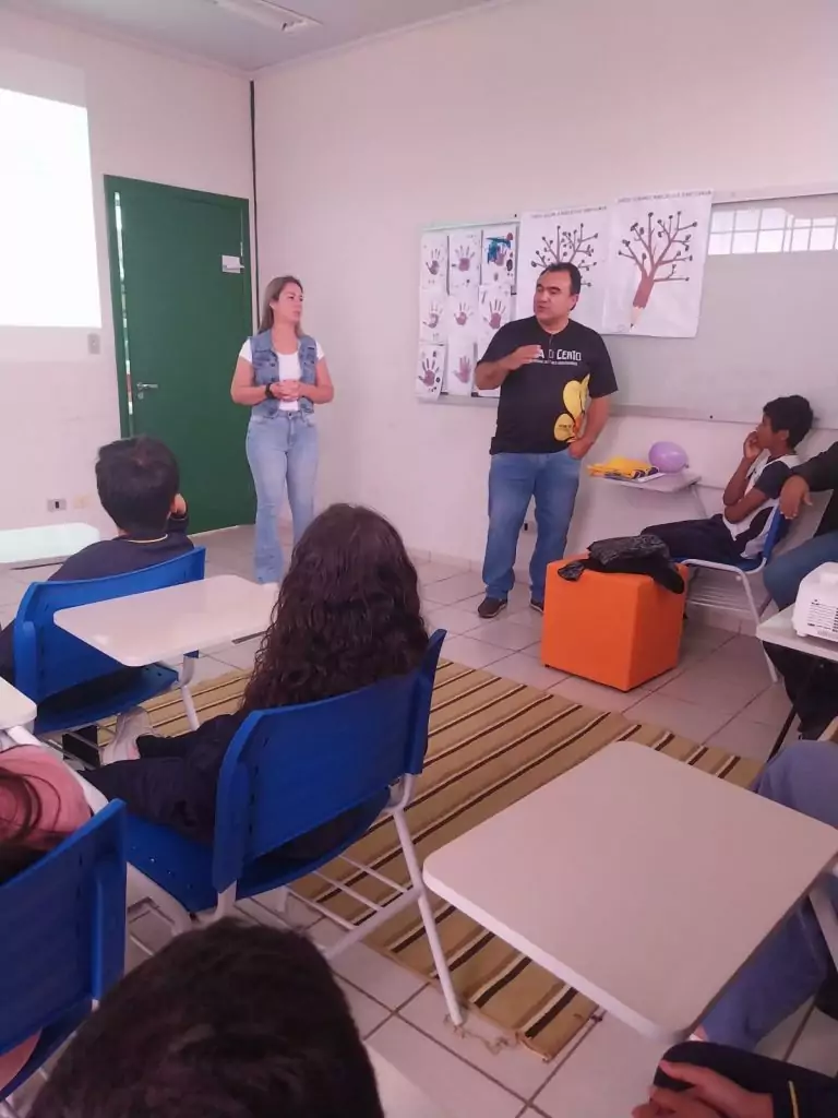 Campanha Agosto Lilás mobiliza crianças e adolescentes em Caracol Campanha Agosto Lilás mobiliza crianças e adolescentes em Caracol