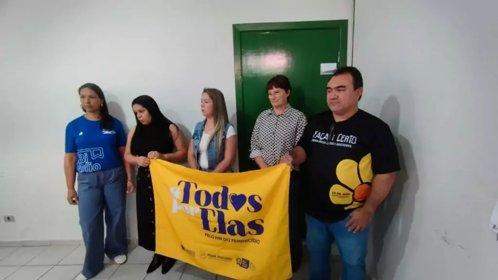 Campanha Agosto Lilás mobiliza crianças e adolescentes em Caracol Campanha Agosto Lilás mobiliza crianças e adolescentes em Caracol