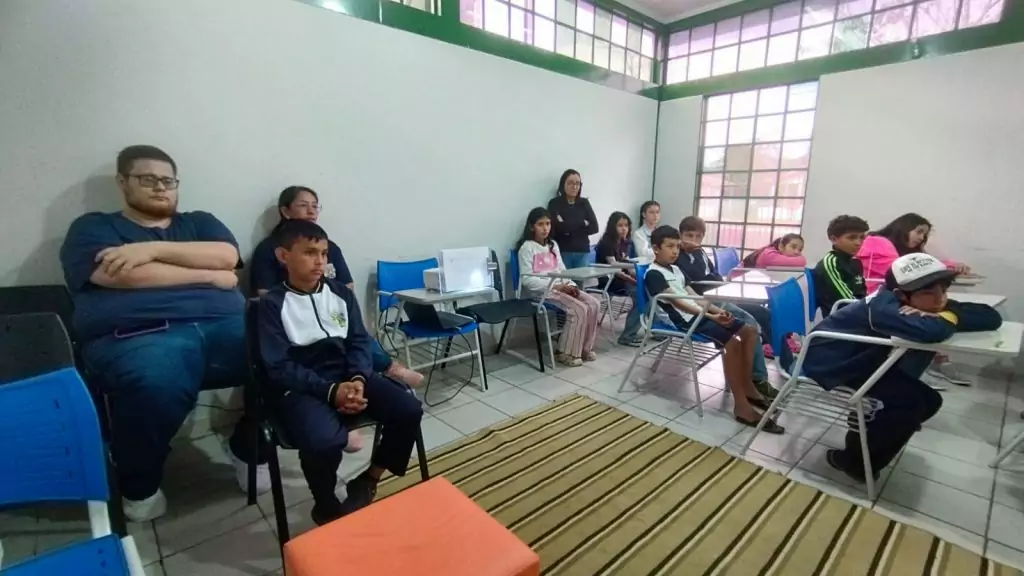 Campanha Agosto Lilás mobiliza crianças e adolescentes em Caracol Campanha Agosto Lilás mobiliza crianças e adolescentes em Caracol