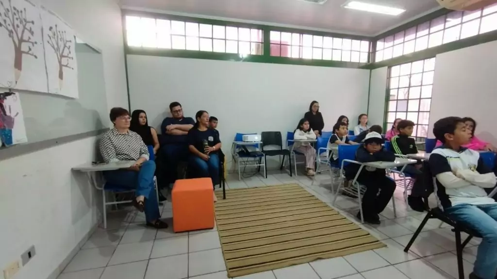 Campanha Agosto Lilás mobiliza crianças e adolescentes em Caracol Campanha Agosto Lilás mobiliza crianças e adolescentes em Caracol
