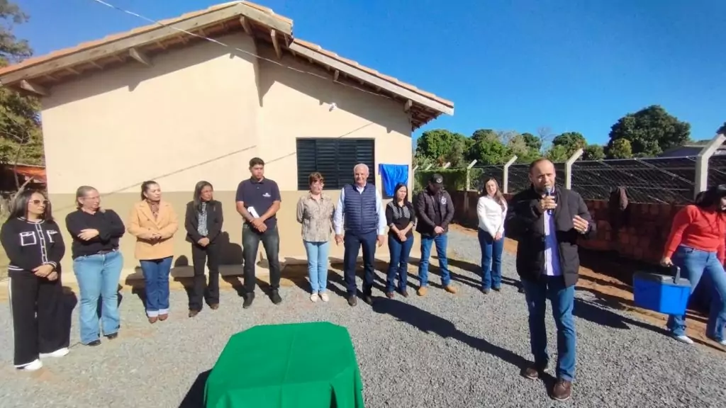 Prefeitura de Caracol entrega 26 novas casas e inaugura ponte de concreto