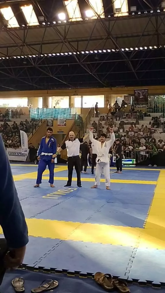 Projeto “ESPORTE +" Escola de Jiu-Jitsu conquista 11 medalhas no Campeonato Brasileiro Centro-Oeste Projeto “ESPORTE +" Escola de Jiu-Jitsu conquista 11 medalhas no Campeonato Brasileiro Centro-Oeste