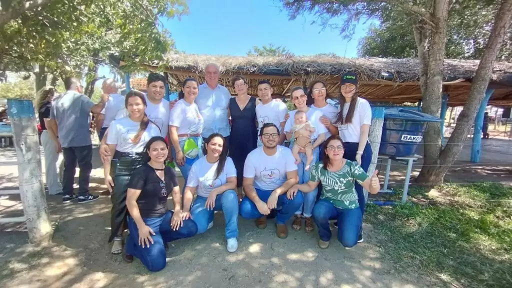 Prefeitura de Caracol promove almoço dançante para idosos do SCFV 60+ em parceria com Sicredi