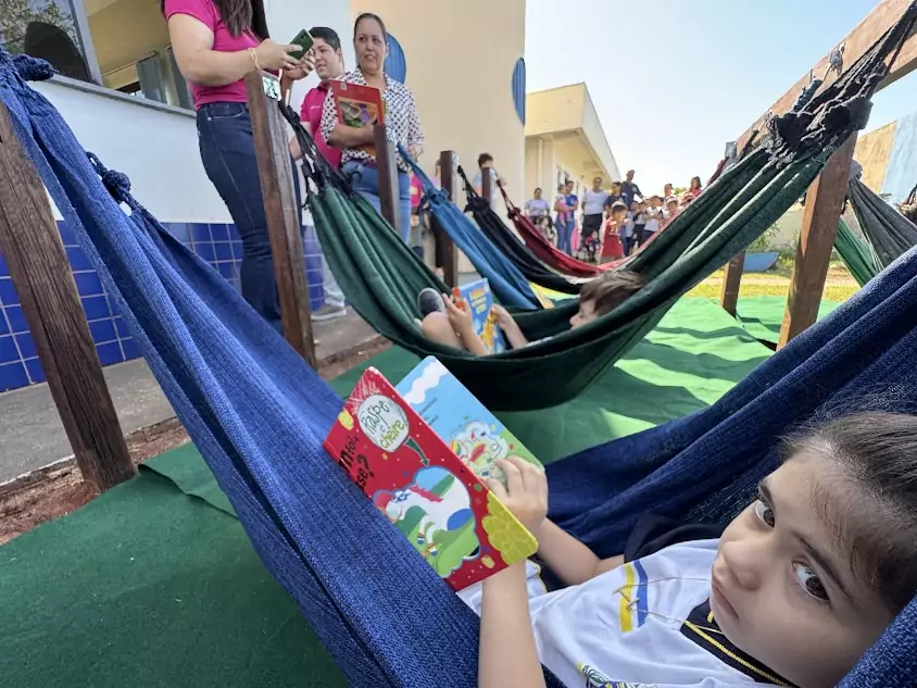 Prefeitura e Sicredi inauguram Redário Literário em Caracol