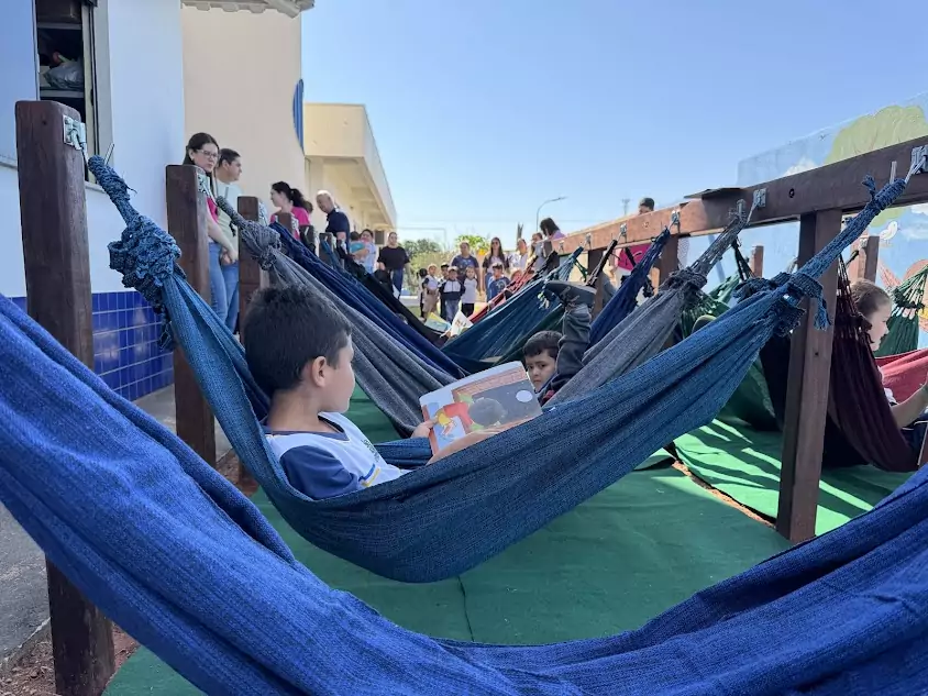 Prefeitura e Sicredi inauguram Redário Literário em Caracol