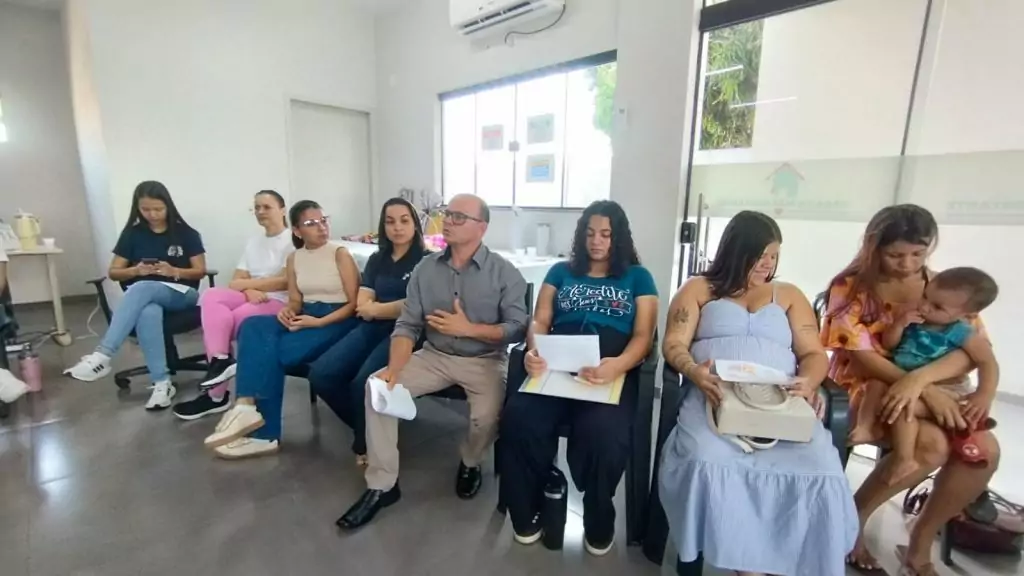 Caracol promove roda de conversa sobre a importância do aleitamento materno no Agosto Dourado Caracol promove roda de conversa sobre a importância do aleitamento materno no Agosto Dourado