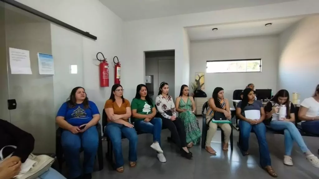 Caracol promove roda de conversa sobre a importância do aleitamento materno no Agosto Dourado Caracol promove roda de conversa sobre a importância do aleitamento materno no Agosto Dourado
