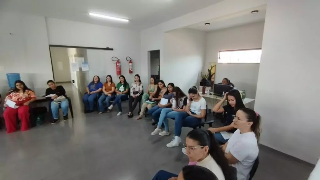 Caracol promove roda de conversa sobre a importância do aleitamento materno no Agosto Dourado Caracol promove roda de conversa sobre a importância do aleitamento materno no Agosto Dourado