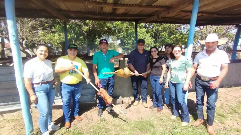 Prefeitura de Caracol promove almoço dançante para idosos do SCFV 60+ em parceria com Sicredi