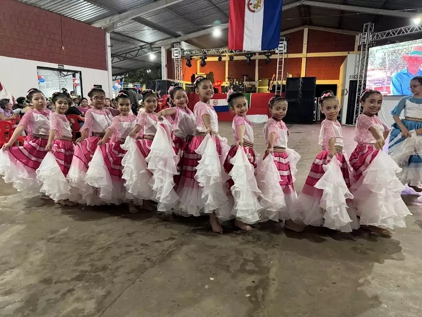 Cultura Paraguaia agitou Caracol no último sábado Cultura Paraguaia agitou Caracol no último sábado