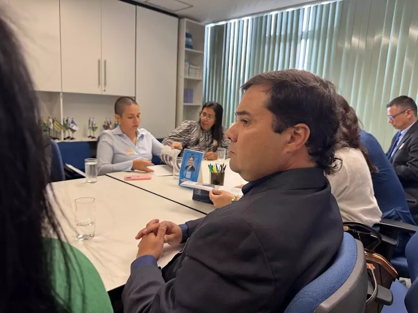 Prefeito Carlos Humberto Pagliosa e vereadores celebram resultados de viagem a Brasília